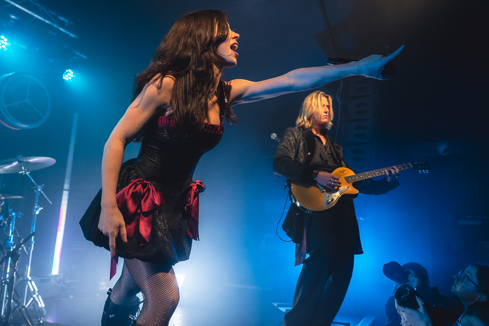 Chrissy Costanza And Voilà Live @ The Garage, London | In Pictures