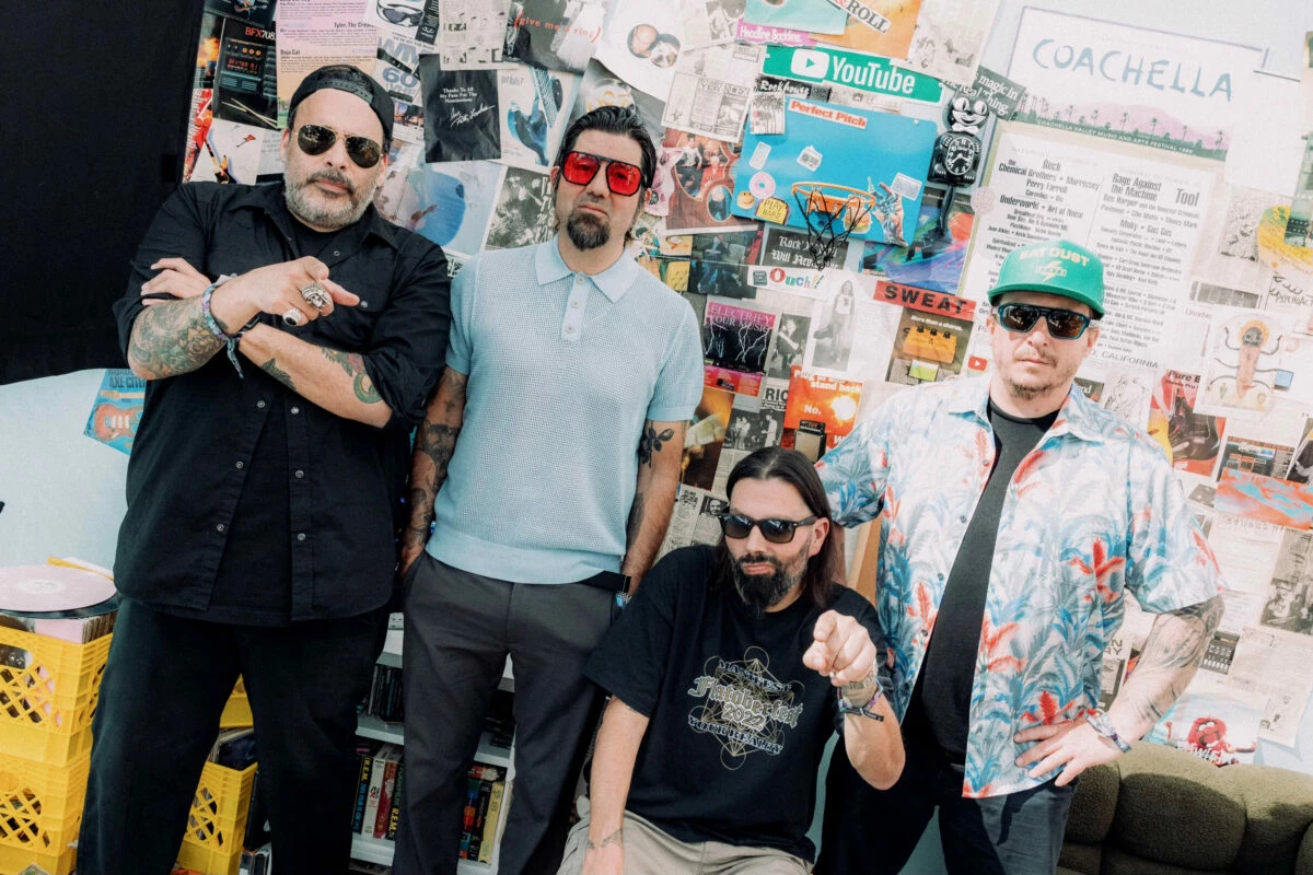 Deftones Announce Mega London Show With Weezer & High Vis