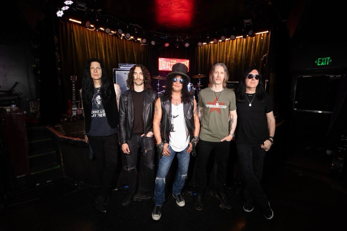 Slash featuring Myles Kennedy announce new album, Flying Blind